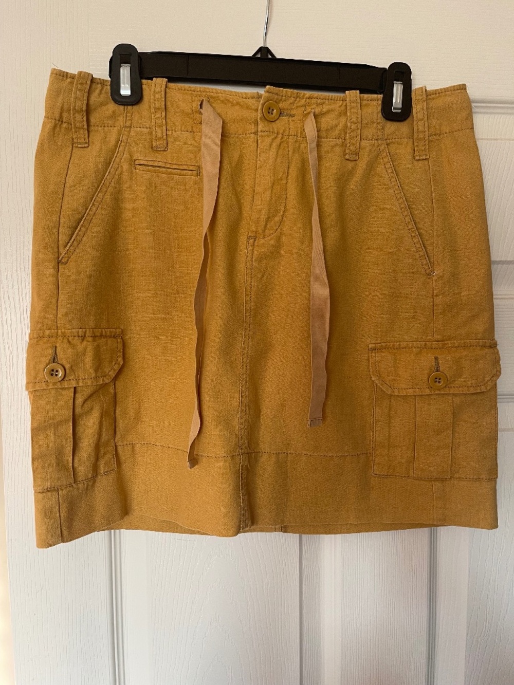 Anthropologie Paper Boy cargo skirt, size 6.